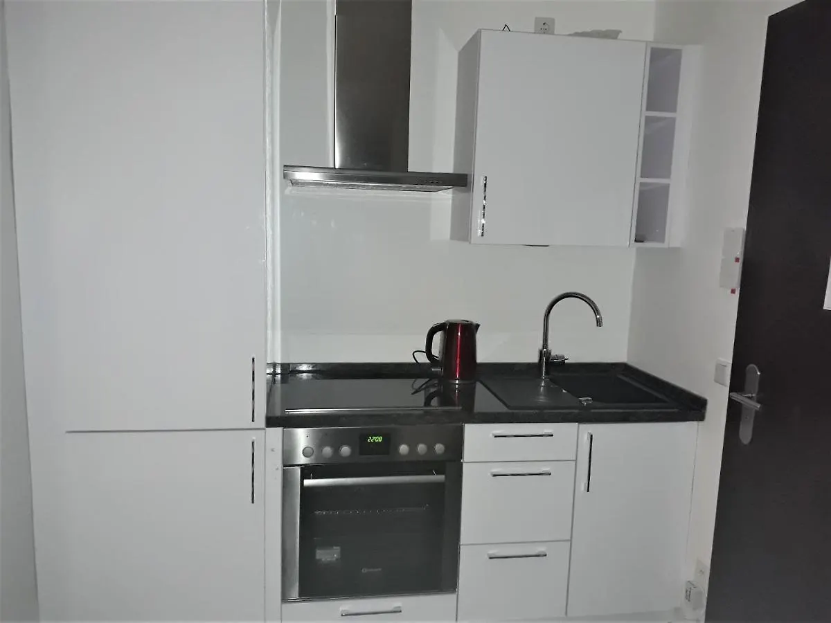 Royal Boardinghouse Gmbh - Munich Apartment