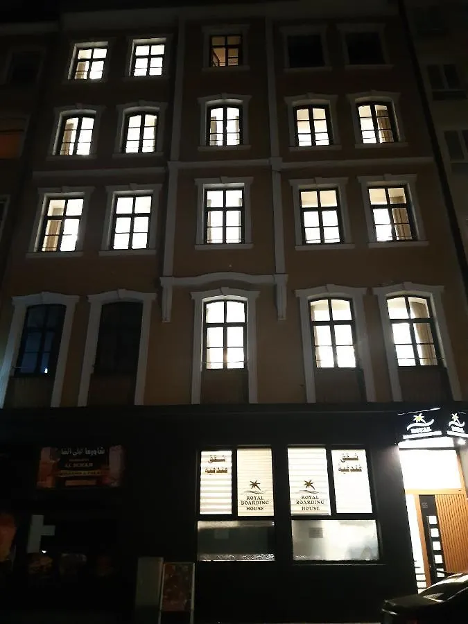 Royal Boardinghouse Gmbh - Munich Apartment