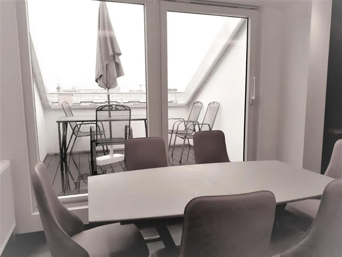 Royal Boardinghouse Gmbh - Munich Apartment